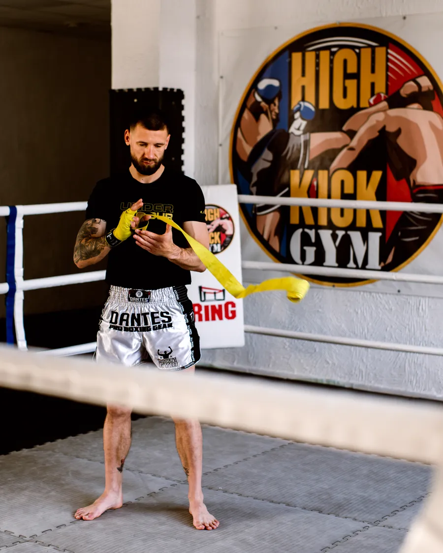 Marcin Kujawa, dietetyk i trener personalny w klubie High Kick Gym w Szczecinie